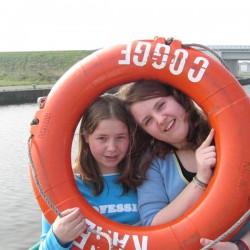 Rosie en Caro - Toneelvereniging Plankenkoorts 